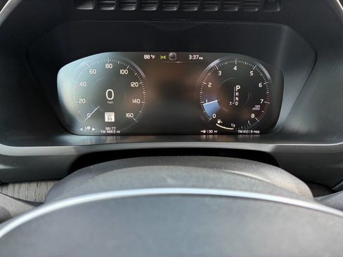 Used 2020 Volvo XC90 T6 Momentum image 25