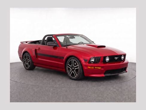 Used 2007 Ford Mustang GT RWD image 1