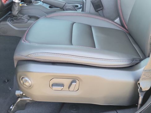 New 2026 Jeep Wrangler Unlimited Rubicon w/ Technology Group image 14