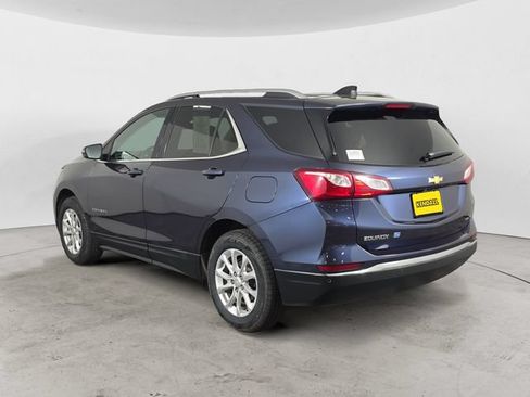 Used 2018 Chevrolet Equinox LT w/ Sun & Infotainment Package AWD/4WD image 3