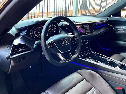 Used 2023 Audi RS e-tron GT image 17