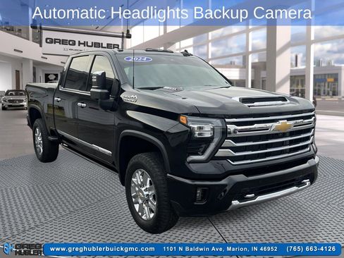 Used 2024 Chevrolet Silverado 3500 High Country w/ High Country Premium Package image 3
