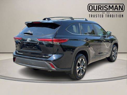 Used 2023 Toyota Highlander XLE AWD/4WD image 5