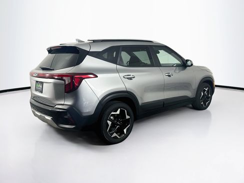Used 2025 Kia Seltos S FWD image 9