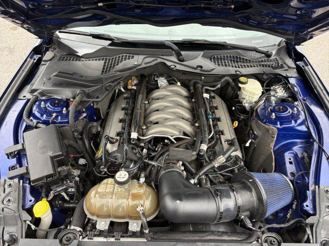 Used 2015 Ford Mustang GT RWD image 12