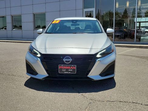 Used 2023 Nissan Altima 2.5 S FWD image 3