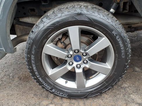 Certified 2017 Ford F150 XLT w/ Equipment Group 302A Luxury image 7