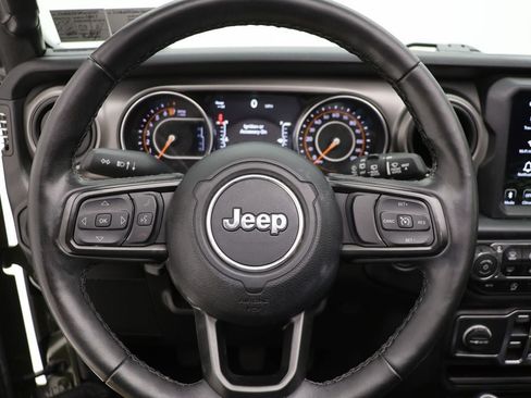 Used 2022 Jeep Wrangler Unlimited Sport w/ Sun And Sound Package AWD/4WD image 16