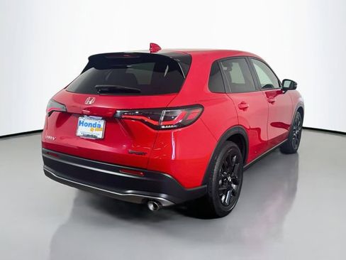 Used 2024 Honda HR-V Sport image 8