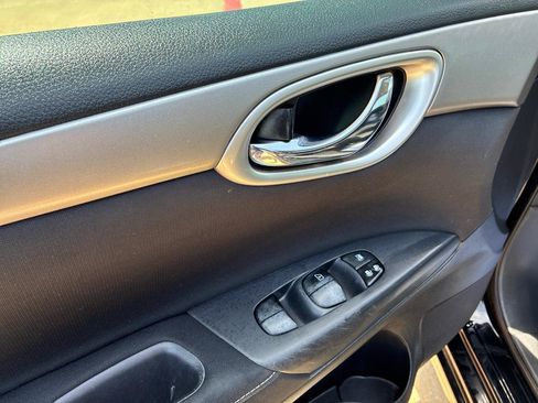 Used 2014 Nissan Sentra S FWD image 13