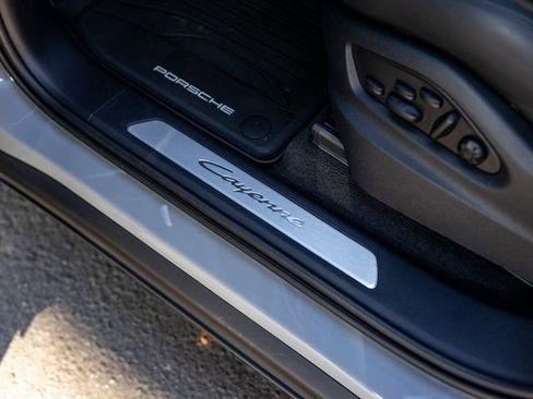 Certified 2026 Porsche Cayenne Coupe image 29