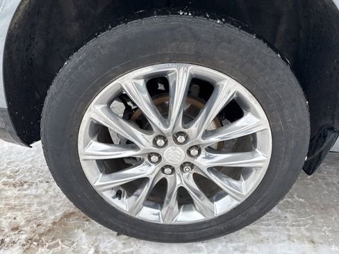 Used 2020 Buick Enclave Essence image 13