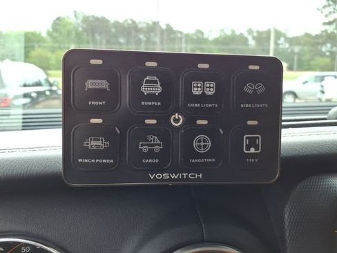 Used 2020 Jeep Gladiator Overland AWD/4WD image 15