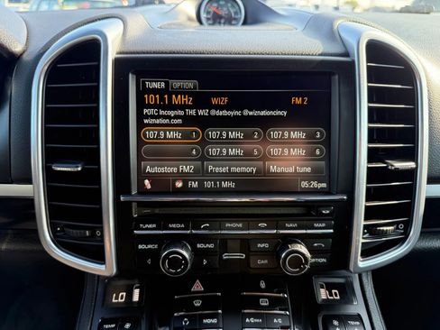 Used 2012 Porsche Cayenne image 17