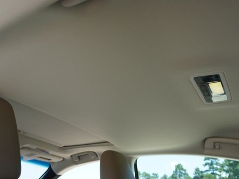 Used 2019 Lexus ES 350 w/ Premium Package FWD image 25
