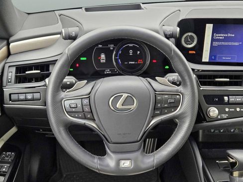 Used 2024 Lexus ES 300h F Sport image 15