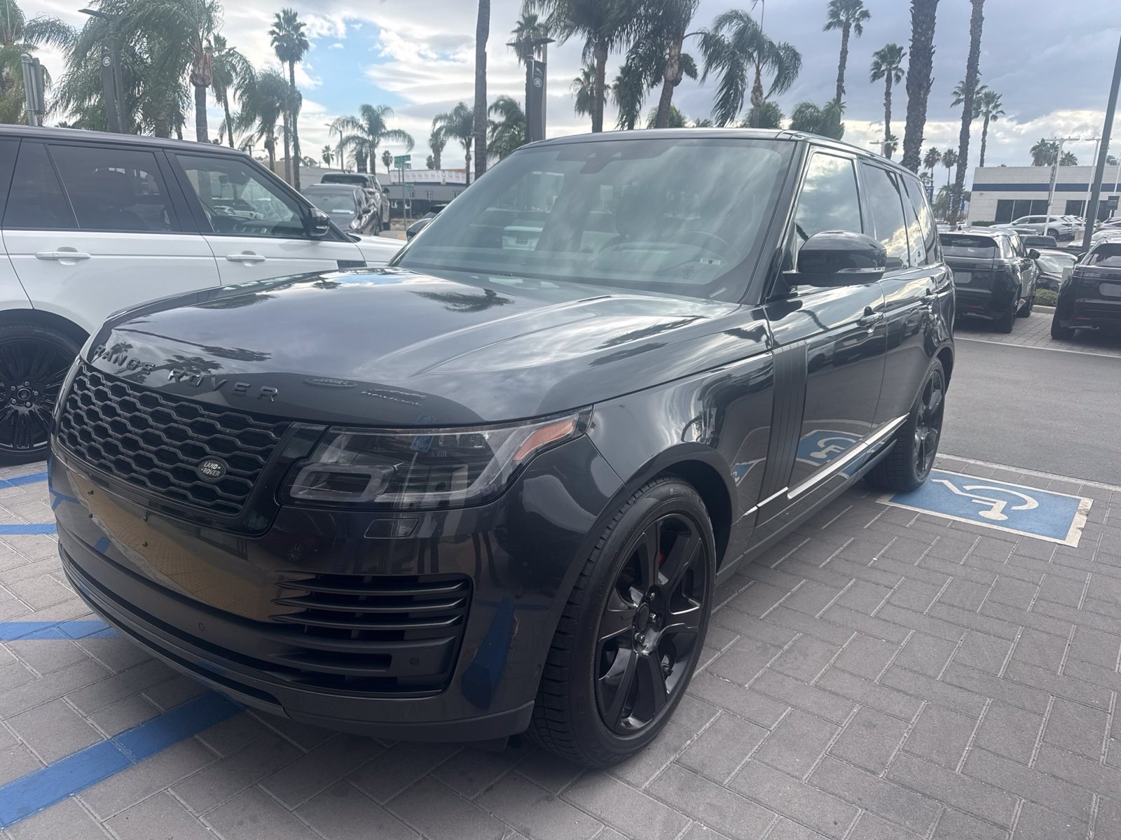 Used 2019 Land Rover Range Rover Supercharged AWD/4WD image 1