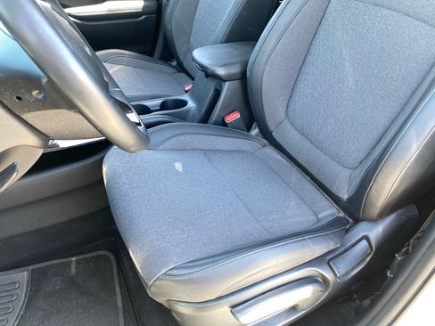 Used 2024 Kia Seltos S FWD image 16