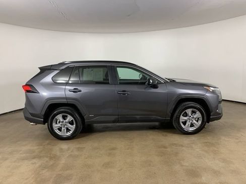 Used 2025 Toyota RAV4 LE AWD/4WD image 7
