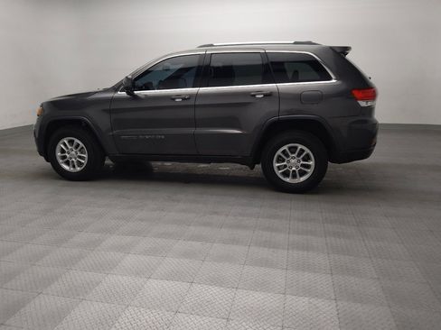 Used 2019 Jeep Grand Cherokee Laredo RWD image 3