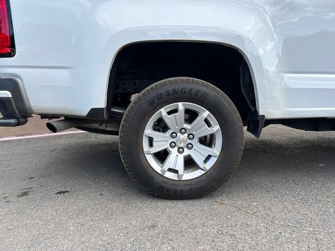 Used 2022 Chevrolet Colorado LT RWD image 4