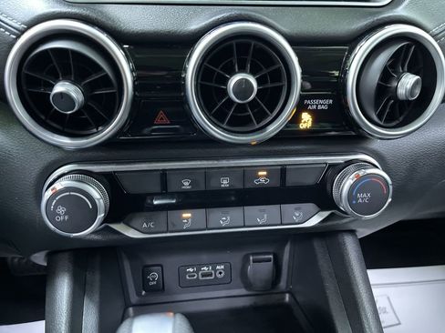 Used 2024 Nissan Sentra SV image 23