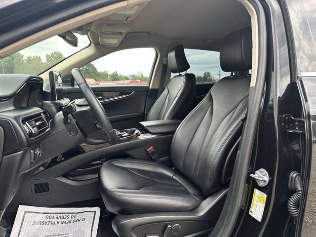 Used 2023 Lincoln Nautilus AWD w/ Premium Package image 15