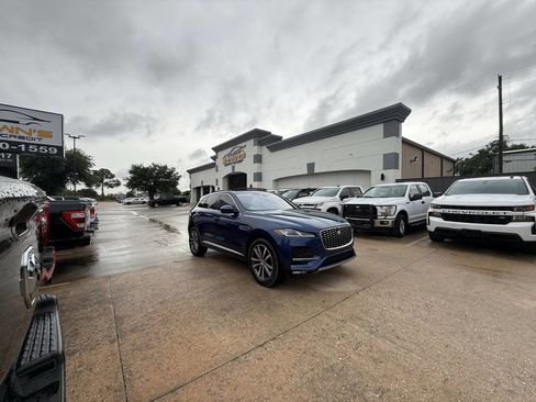 Used 2021 Jaguar F-PACE S AWD/4WD image 44