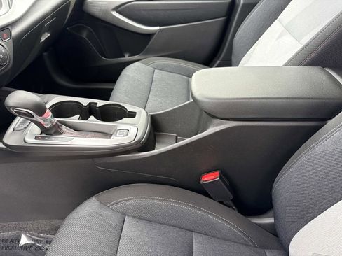 Used 2024 Chevrolet Trax RS w/ Driver Confidence Package image 14