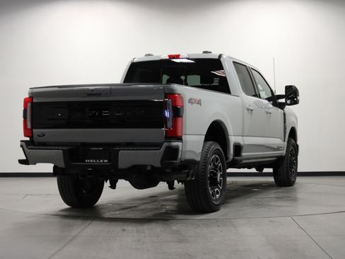 Used 2025 Ford F250 Platinum image 4