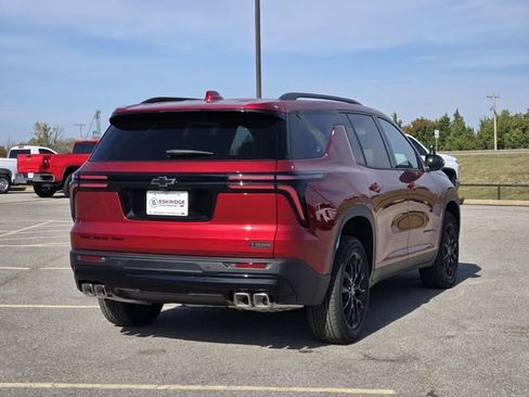 New 2026 Chevrolet Traverse LT w/ Midnight/Sport Edition image 4