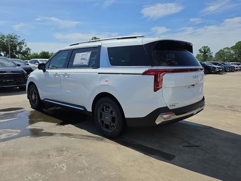 New 2026 Kia Carnival SX FWD image 6