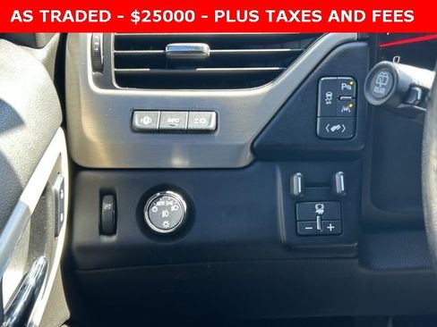 Used 2018 GMC Yukon Denali w/ Open Road Package image 23