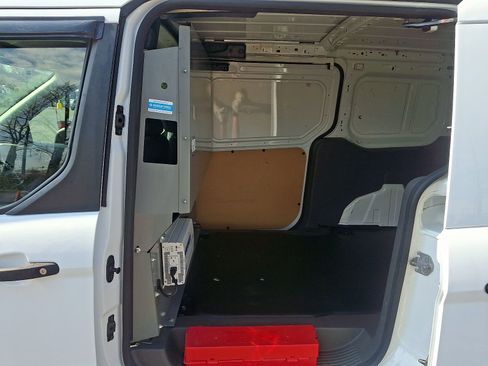 Used 2020 Ford Transit Connect XL image 11