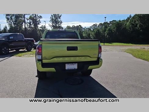 Used 2023 Toyota Tacoma TRD Off-Road image 27