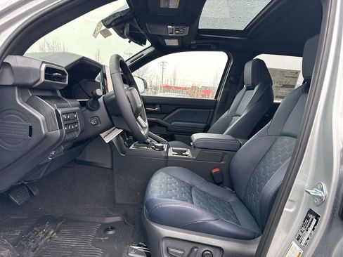 New 2026 Toyota 4Runner 4WD image 25