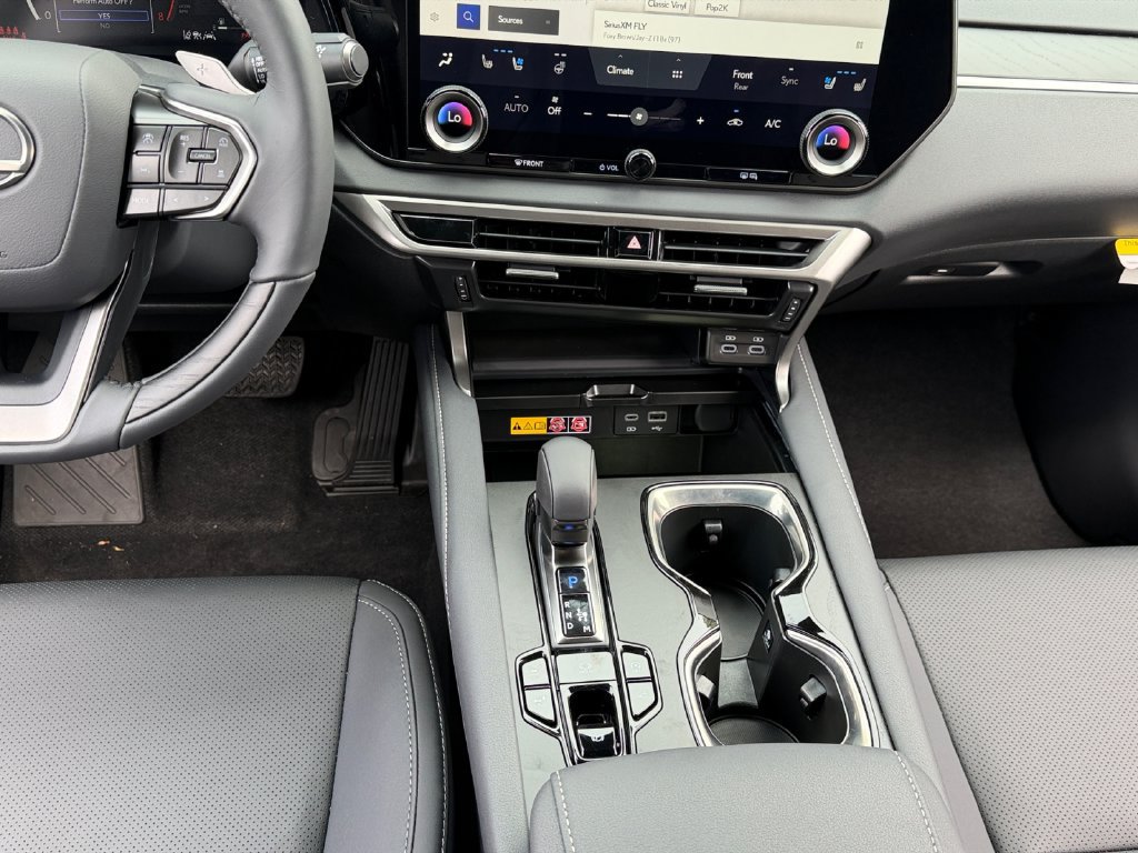 New 2026 Lexus RX 350 Premium w/ Accessory Package (Z1) AWD/4WD image 10