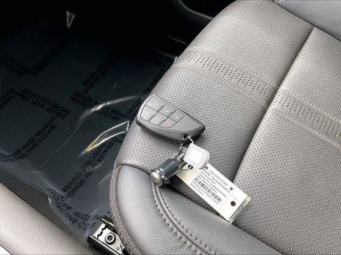 Certified 2025 Chevrolet Tahoe High Country image 11