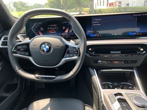 Used 2025 BMW 330i xDrive 330i xDrive w/ Convenience Package image 19