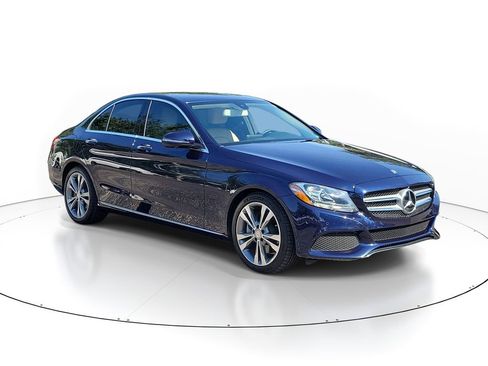 Used 2016 Mercedes-Benz C 300 Sedan image 2