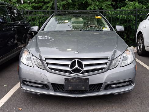 Used 2013 Mercedes-Benz E 350 4MATIC Coupe image 3