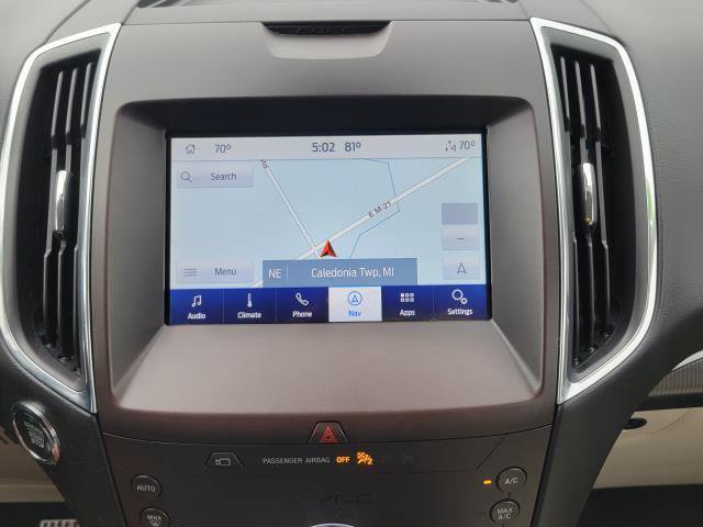 Used 2020 Ford Edge Titanium w/ Equipment Group 301A AWD/4WD image 17