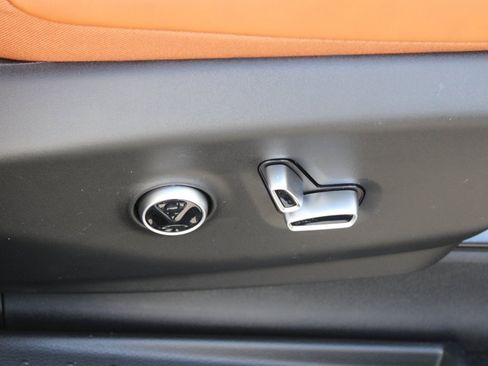 New 2026 Chrysler Pacifica Pinnacle image 29