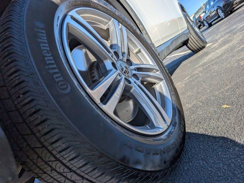 Used 2022 Mercedes-Benz GLC 300 4MATIC image 9