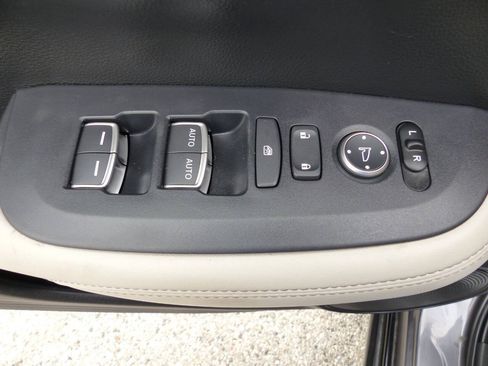 Used 2024 Honda HR-V EX-L image 18