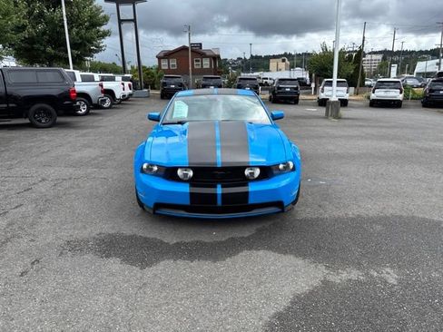 Used 2010 Ford Mustang GT RWD image 8