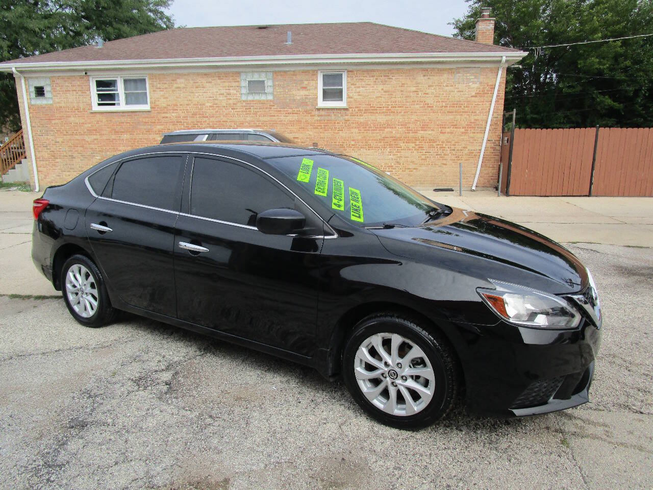 Used 2019 Nissan Sentra SV FWD image 1