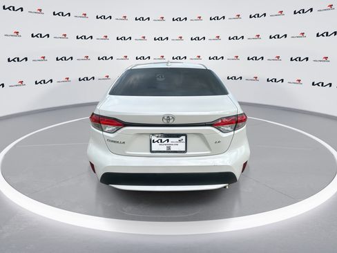 Used 2020 Toyota Corolla LE image 7