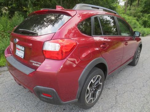 Used 2017 Subaru Crosstrek 2.0i Limited AWD/4WD image 4