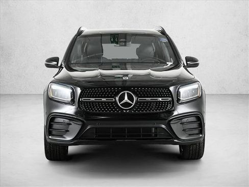 New 2026 Mercedes-Benz GLB 250 4MATIC image 2